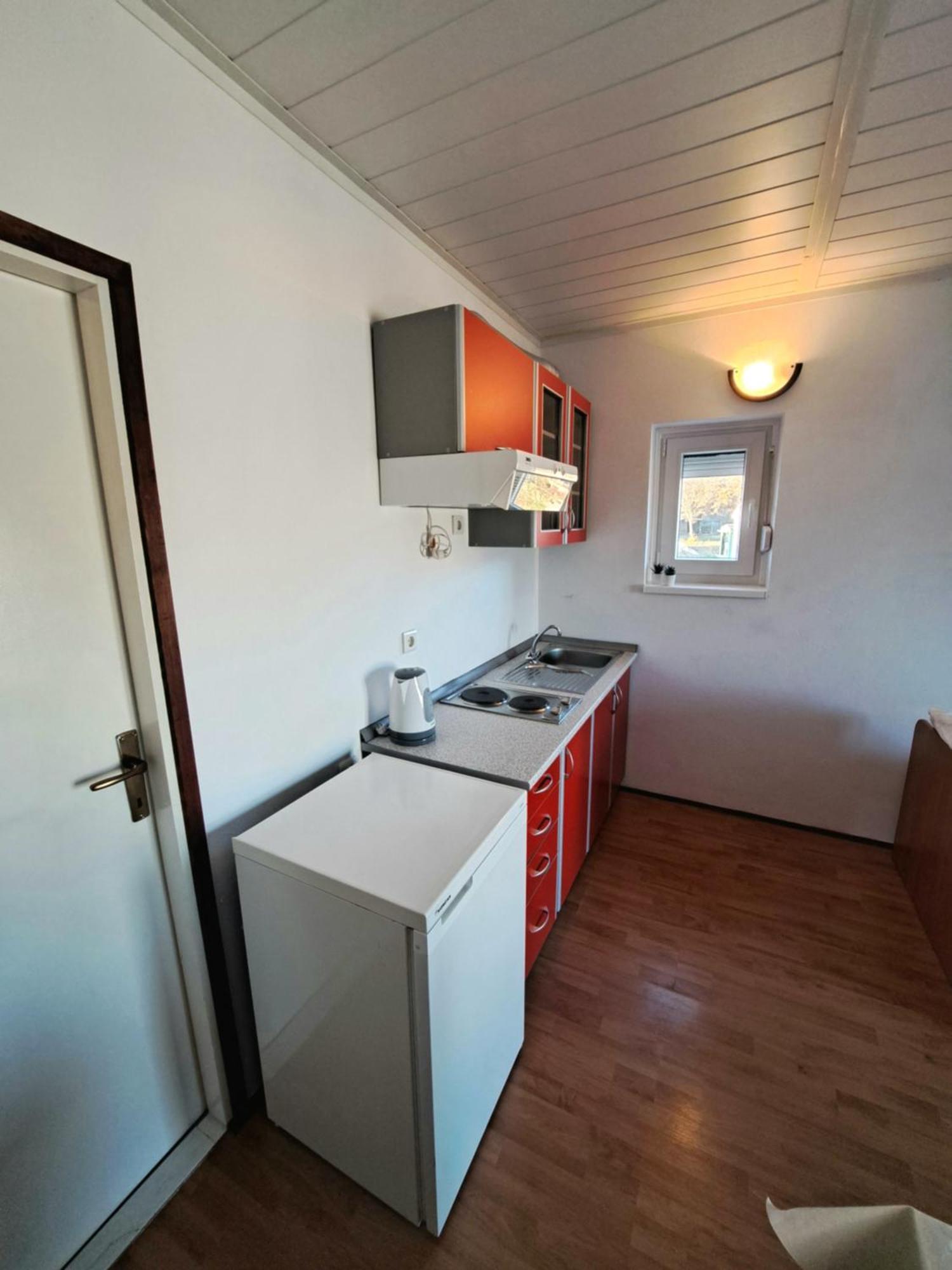Apartments Maruna マスレニツァ エクステリア 写真