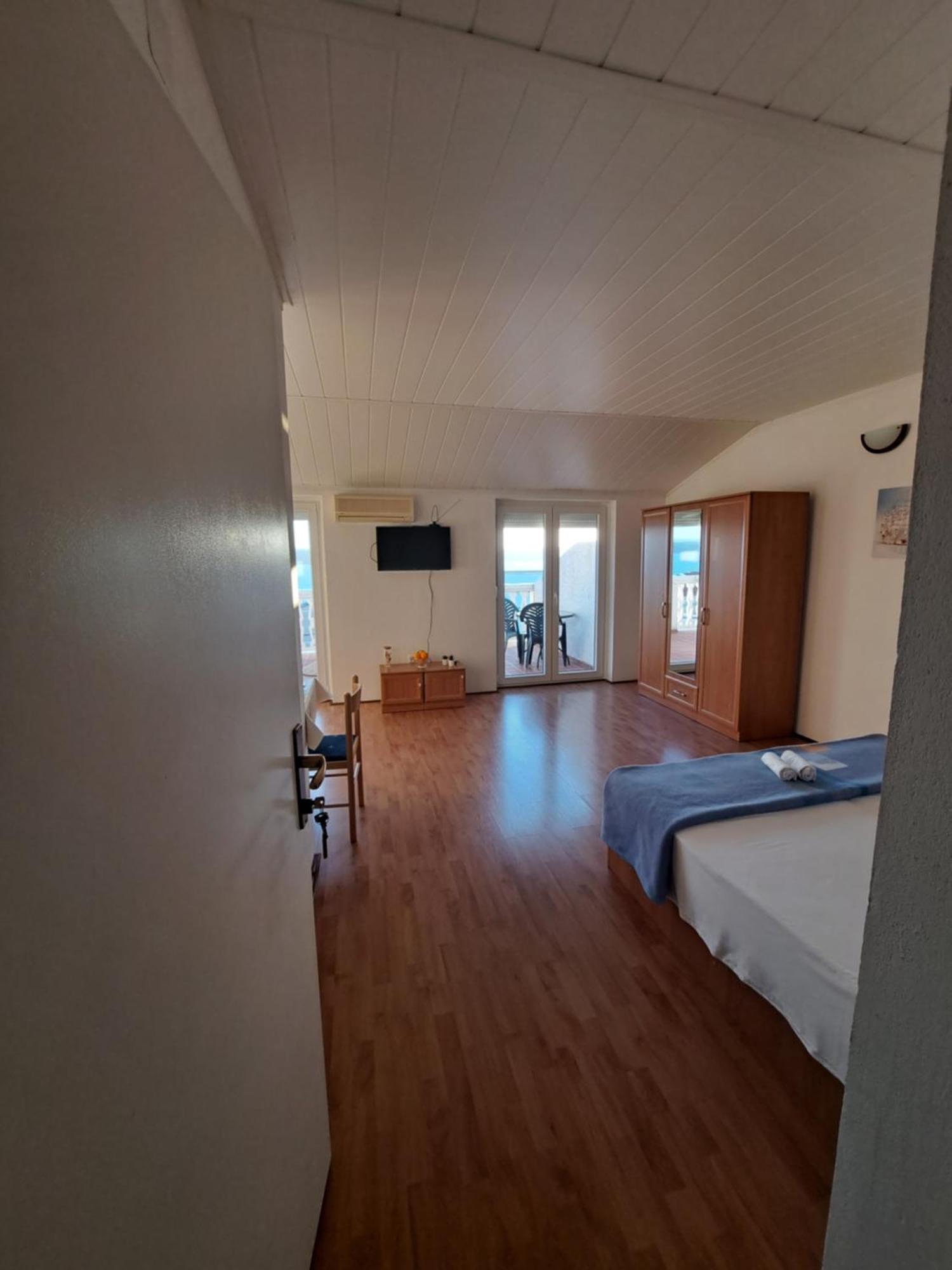 Apartments Maruna マスレニツァ エクステリア 写真